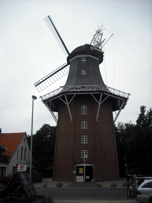 F�nfst�ckiger Galerieholl�nder in Varel, Landkreis Friesland