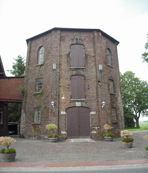 Windm�hlenstumpf der Windm�hle in Jade.